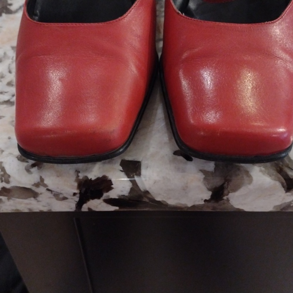 Women's Red Mary Jane Heels - Picture 6 of 8